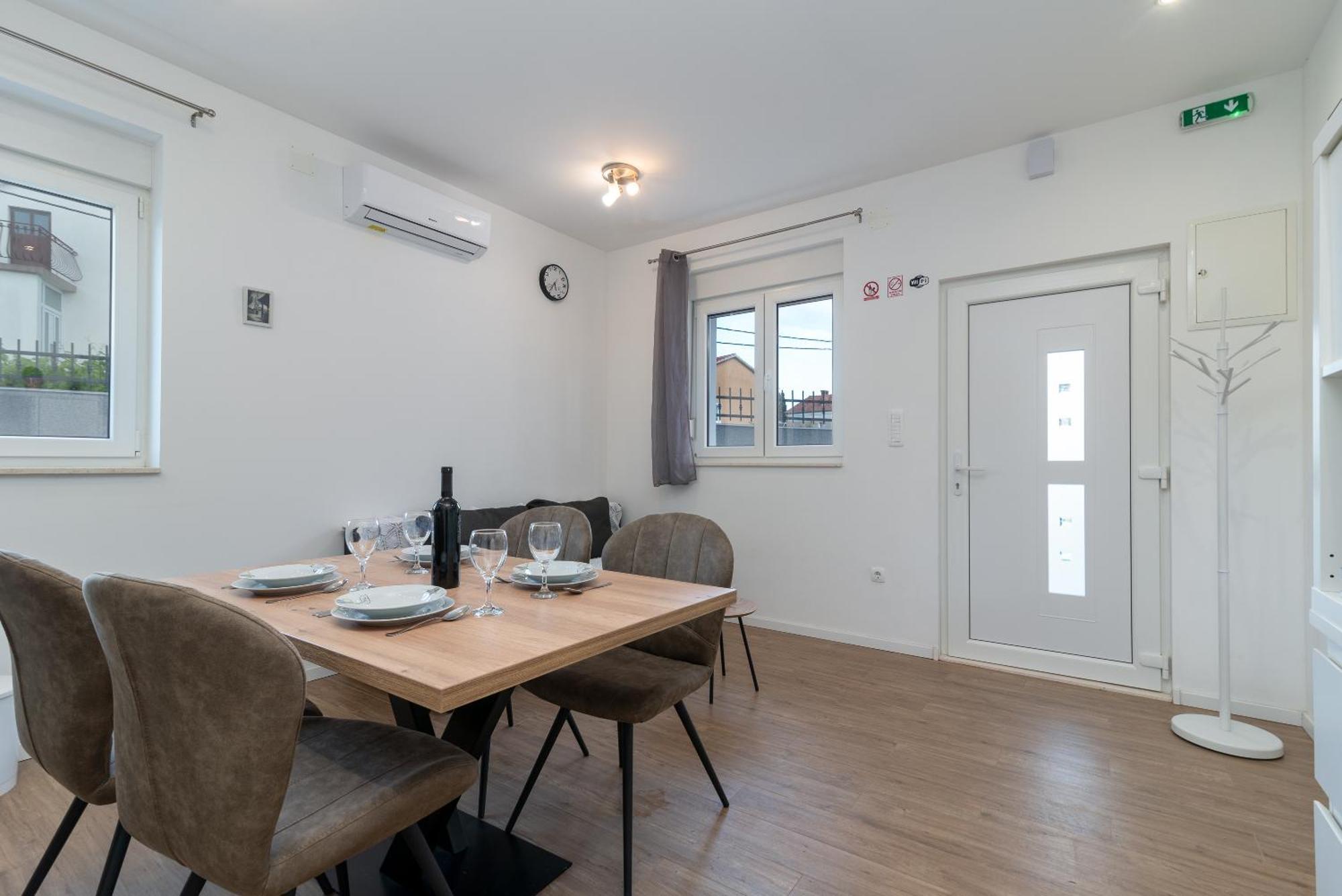 Apartman Dino Trogir Exterior photo